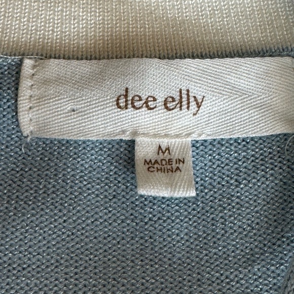 Dee Elly light blue cropped sweater blouse size medium - Picture 7 of 9